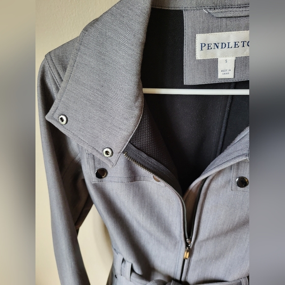 Women's Pendleton Gray Trench Coat - Picture 3 of 6
